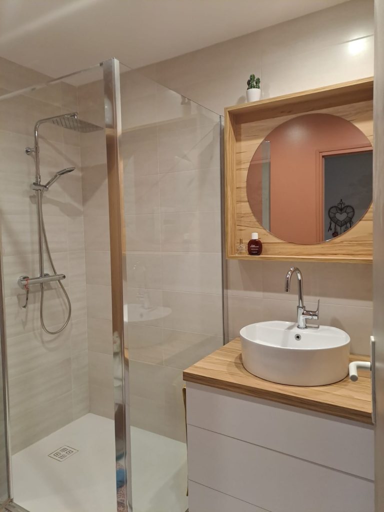 Ensemble De Meubles De Salle De Bains